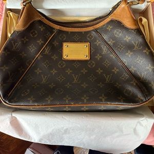 Louis botton originsl shoulder bag